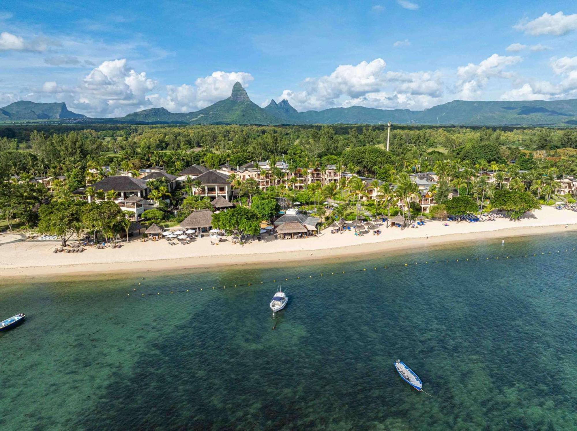 Hilton Mauritius Resort & Spa Flic en Flac Exterior photo